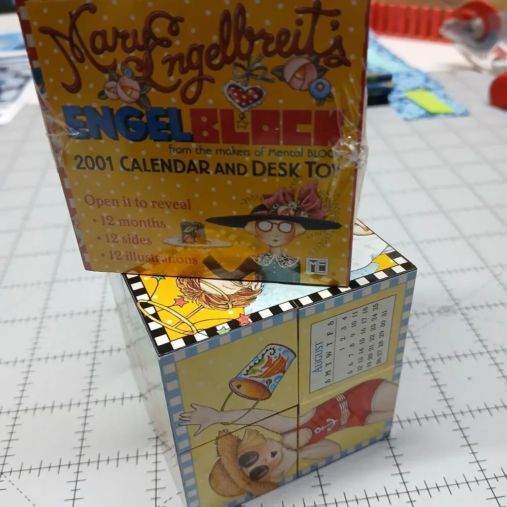 Vintage Mary Engelbreit 2001 desk Calendar/toy